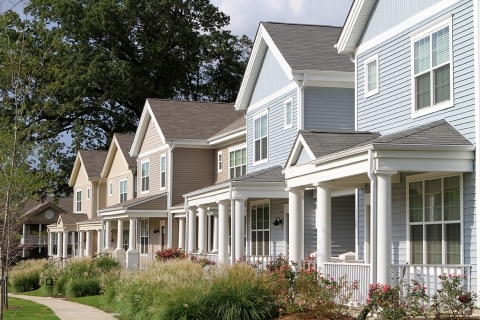 Line of town homes